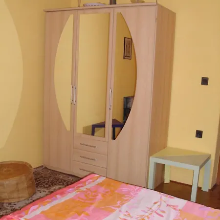 Apartment Balatonlelle 3 Apartamento *