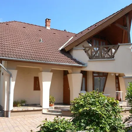 Apartment Balatonlelle 3 * Balatonlelle
